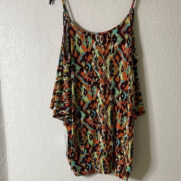 Chic Multicolor Patterned Blouse - Picture 3 of 6